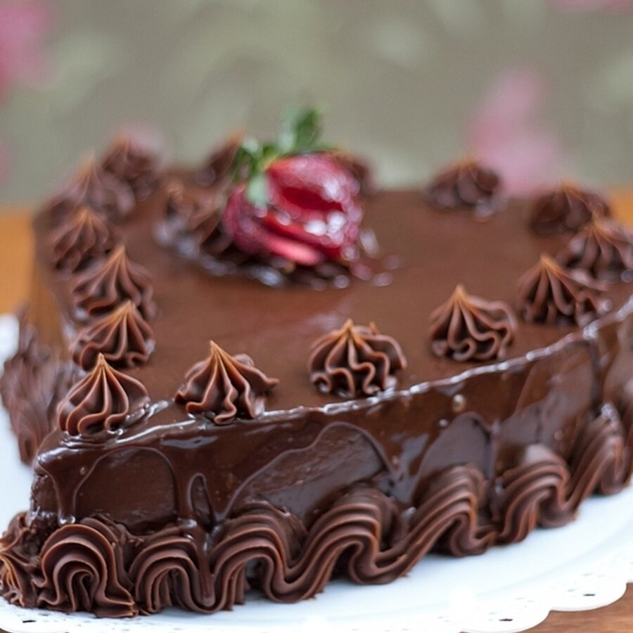 Bolo de Chocolate com Brigadeiro